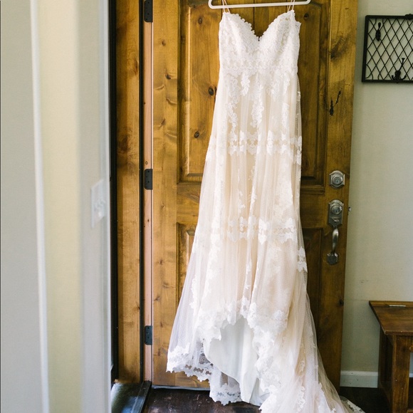 Amazing wedding gown